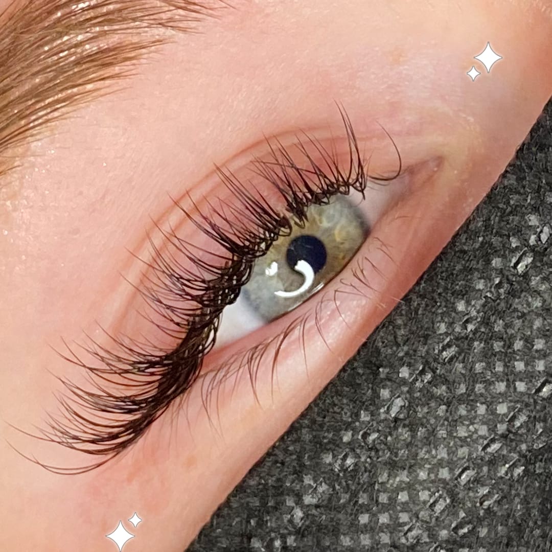 Looking for a New Lash Artist