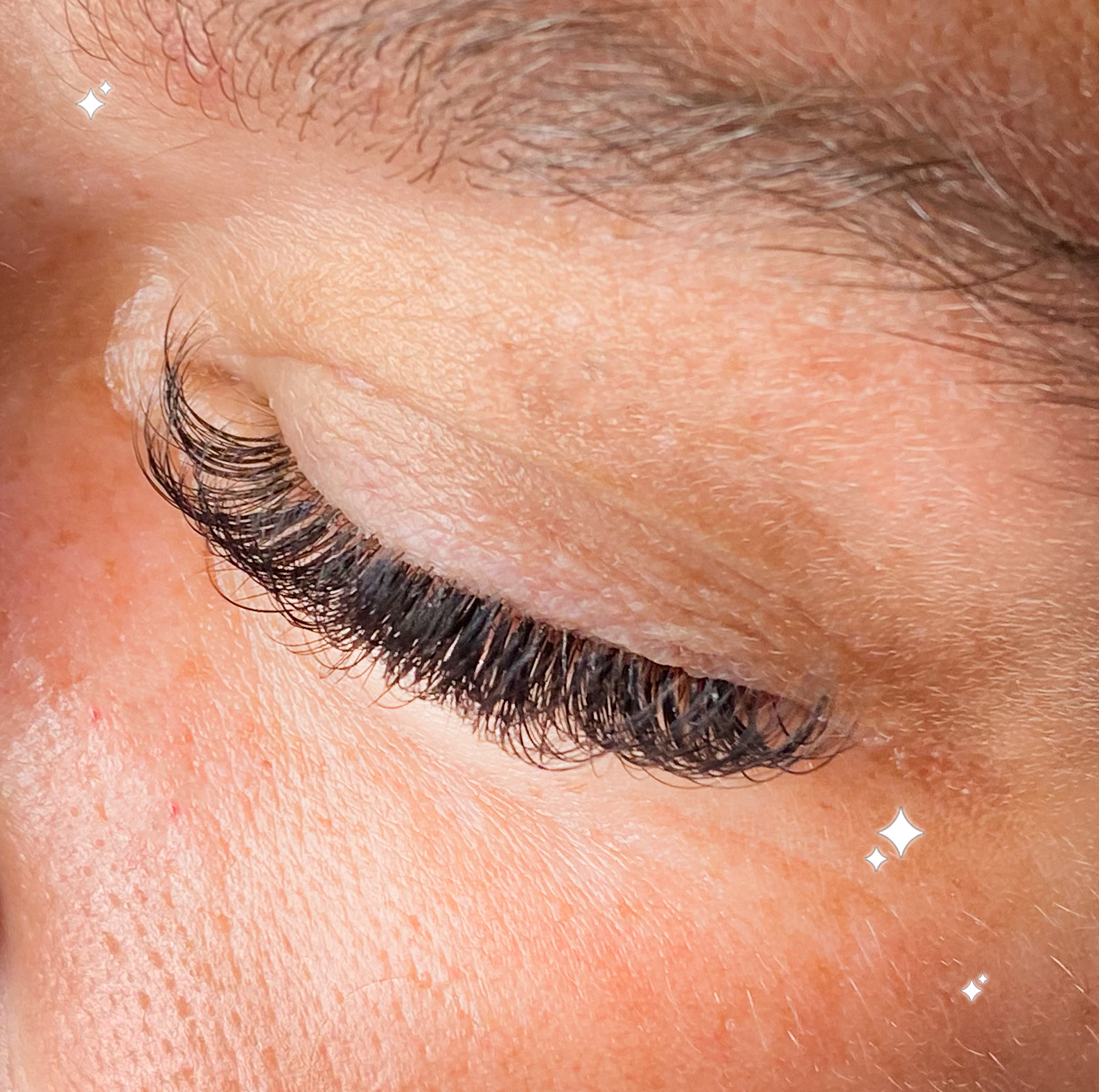 Looking for a New Lash Artist